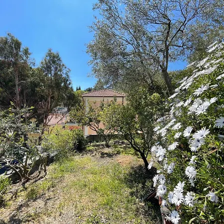 Pensión La Campagnetta 3*
